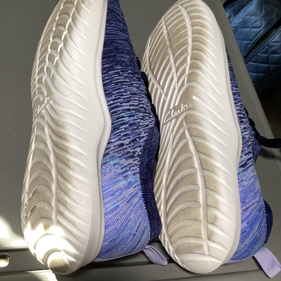 Clarks Cloud Stepper Shoes - Picture 3 of 4